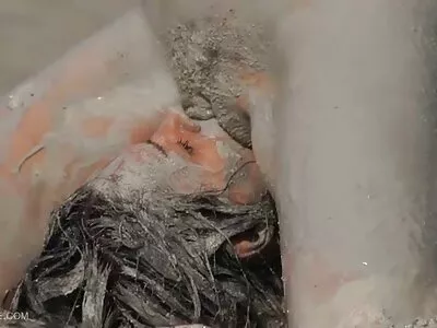 কখনও বিয়ে করা হয়নি: পরের ভিডিও (কেইরান সেক্স ইংলিশ সেক্স ভিডিও লি, অ্যাড্রিয়ানা চেচিক)